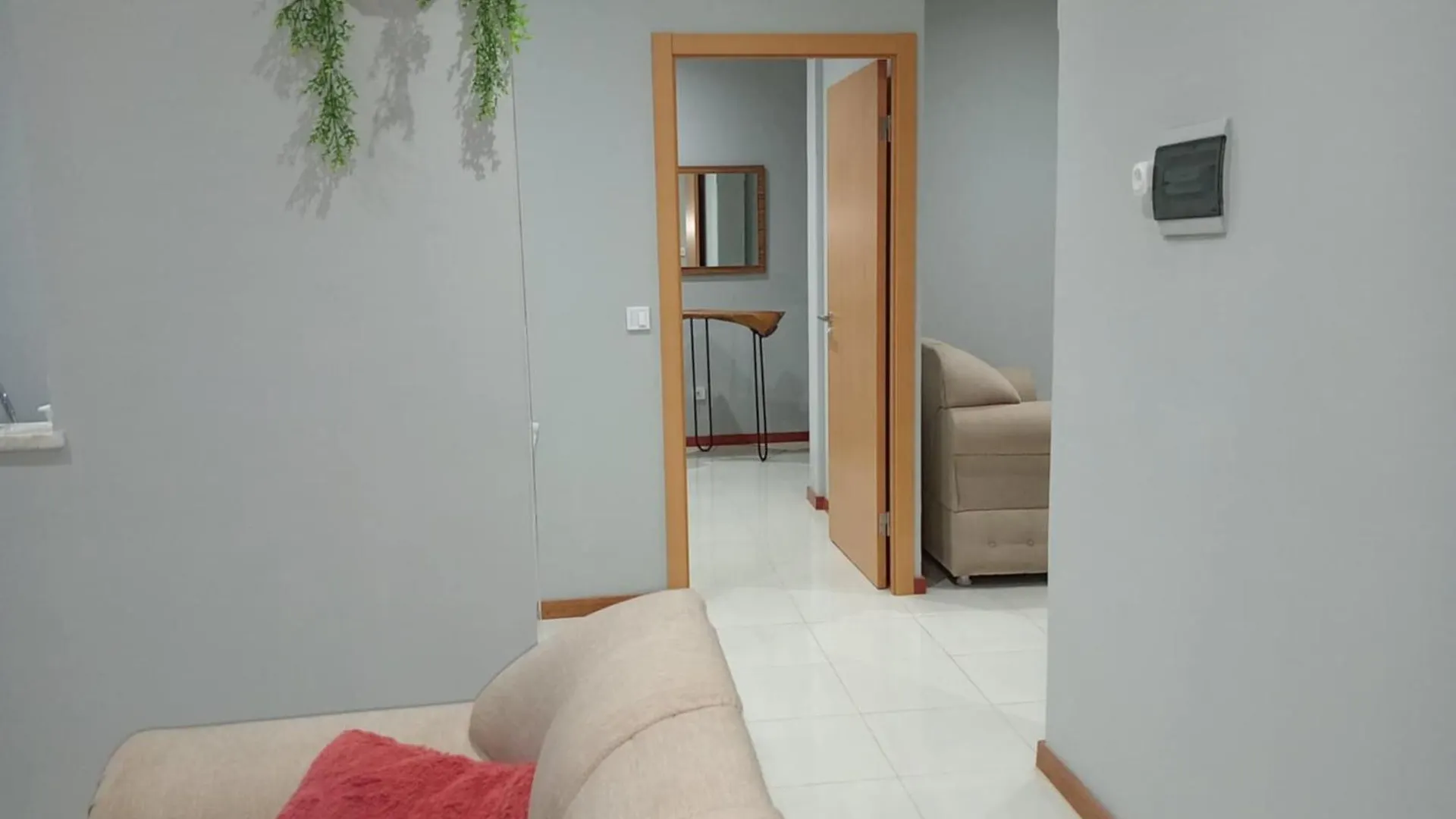 Apartamento T1の連絡先